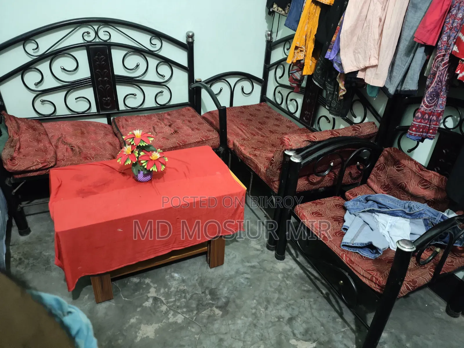 সোফা বিক্রয় হবে লোহার সোফা