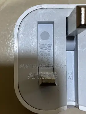 Apple Adapter 20 Watt (Urgent Sell)