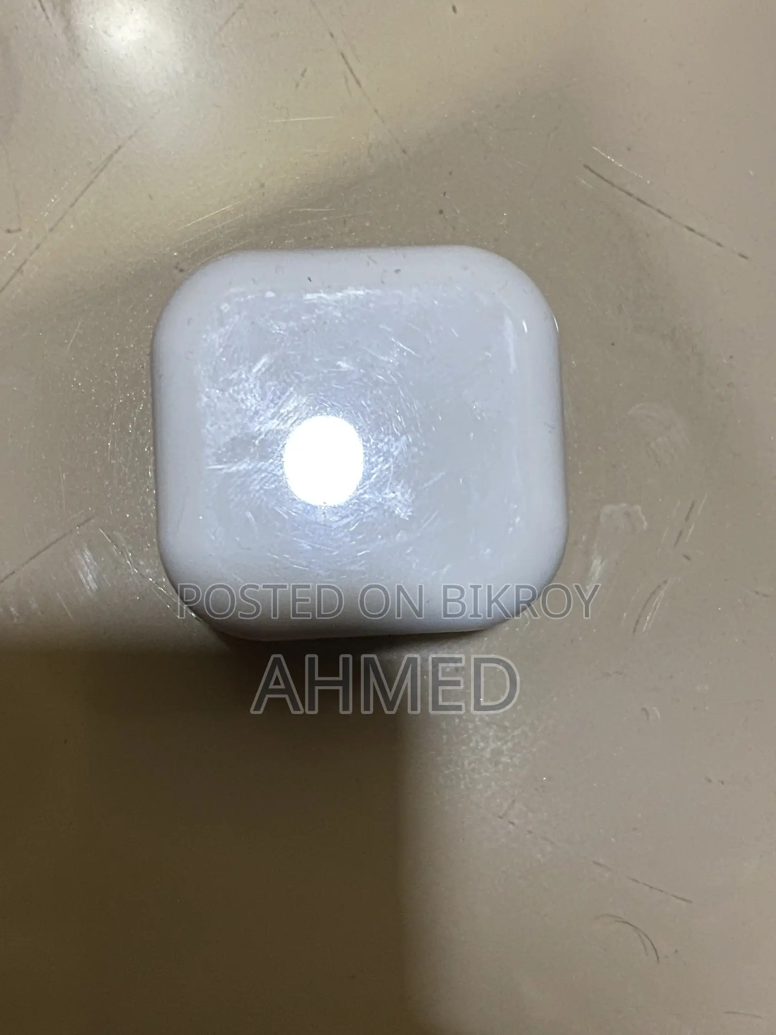 Apple Adapter 20 Watt (Urgent Sell)