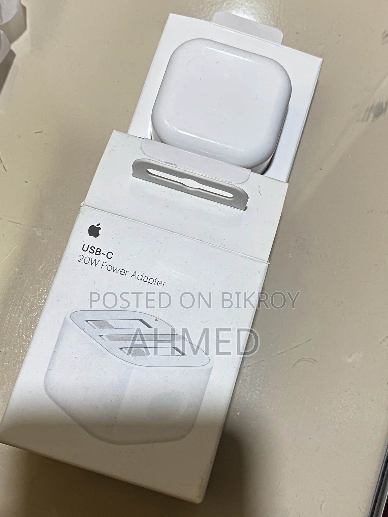 Apple Adapter 20 Watt (Urgent Sell)