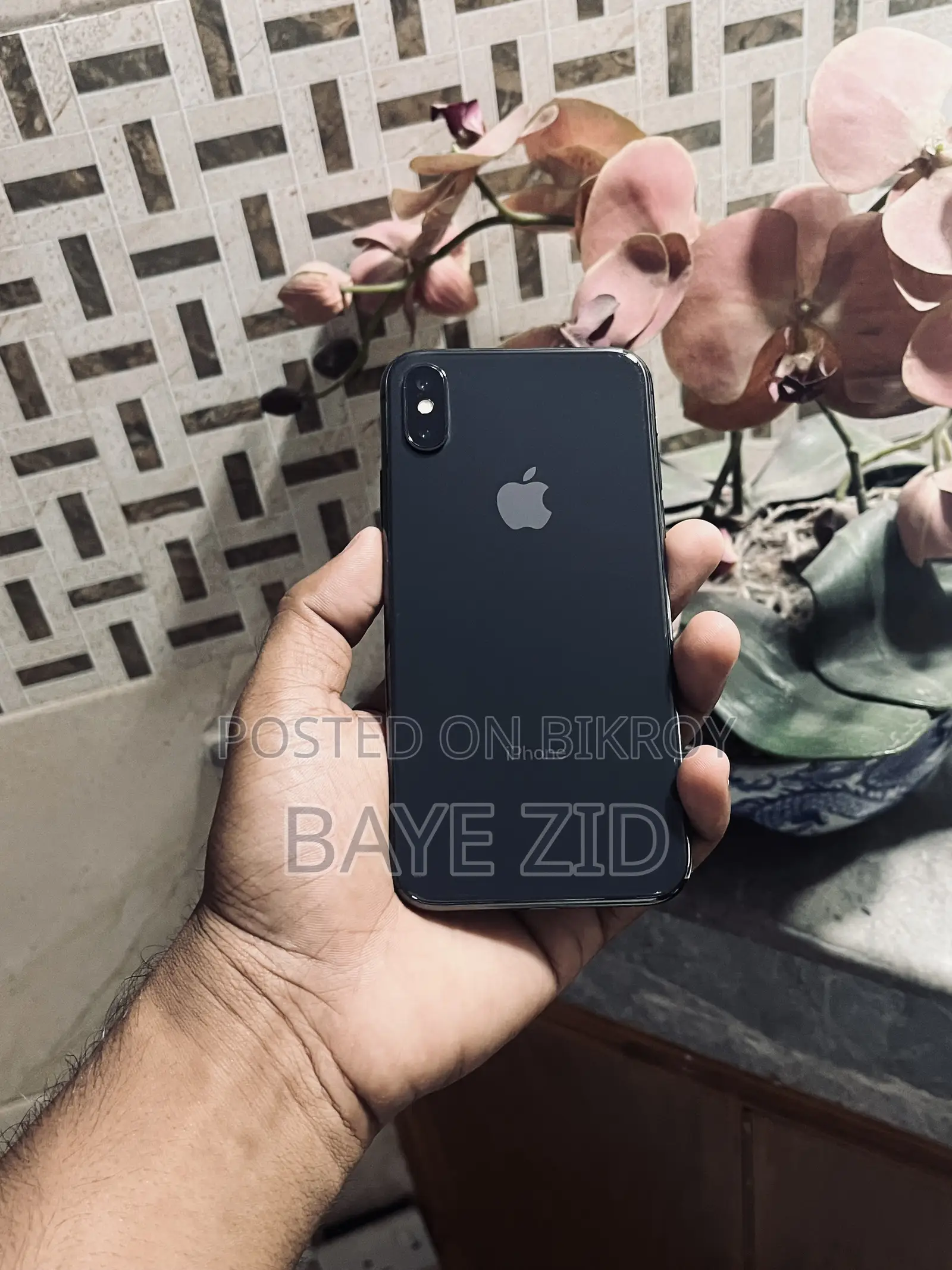 অ্যাপল আইফোন এক্স ৬৪ জিবি কালো
