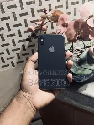 অ্যাপল আইফোন এক্স ৬৪ জিবি কালো
