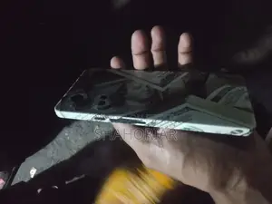 টেকনো ক্যামন ২০ ১২৮ জিবি নীল