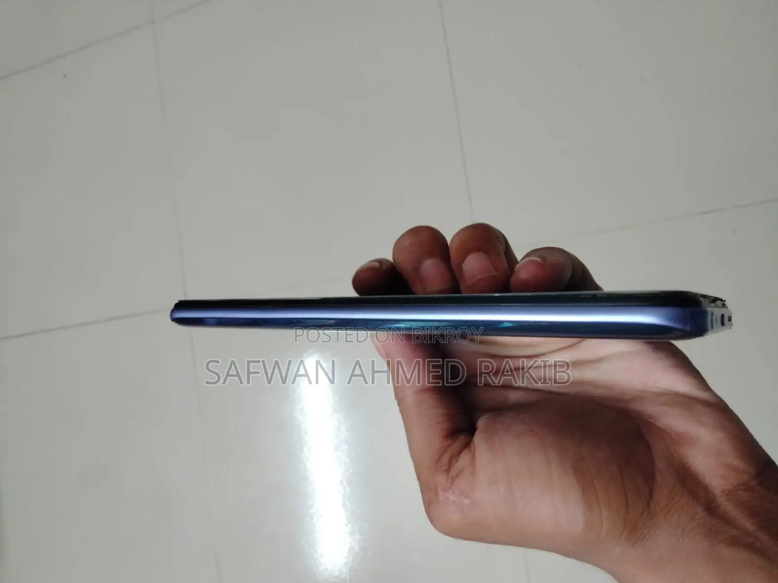 Vivo Y51 16 GB Blue