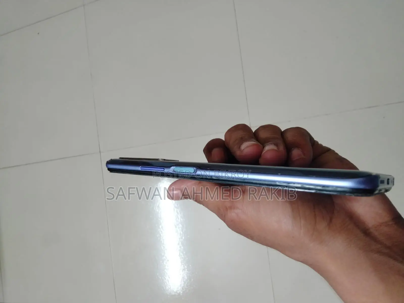 Vivo Y51 16 GB Blue