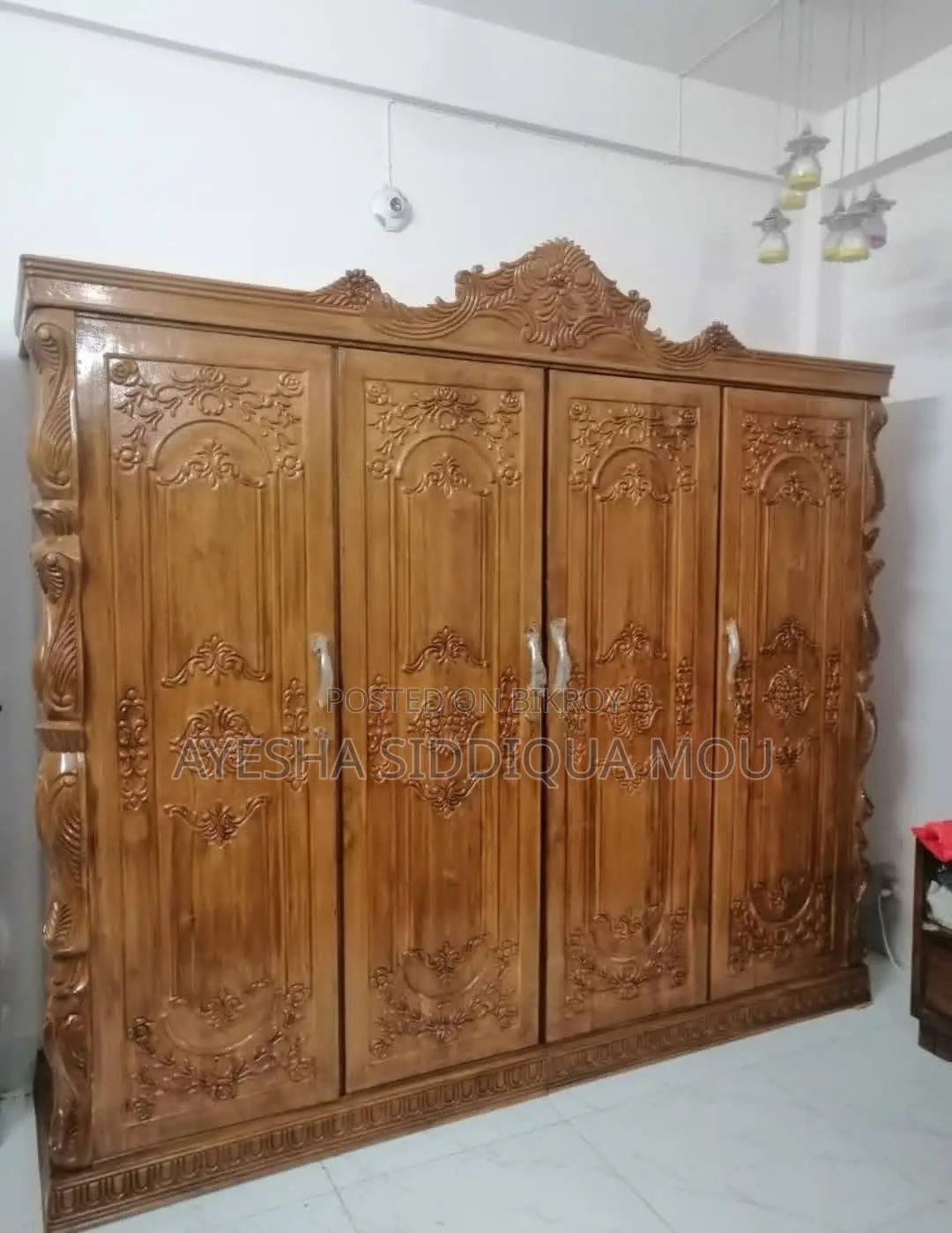 Full Chittagong Teak Wood Almirah