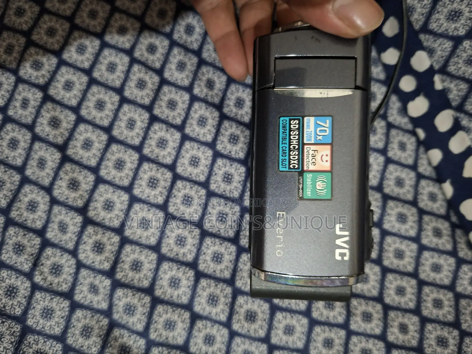 ক্যামেরা জেভিসি মডেল