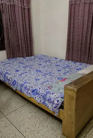 Semi Double Bed