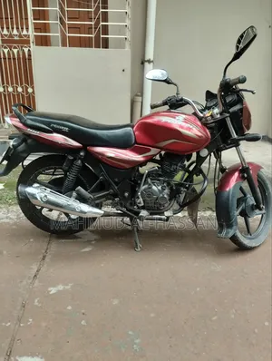 Bajaj Discover 100 2011 Red