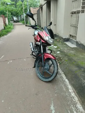 Bajaj Discover 100 2011 Red