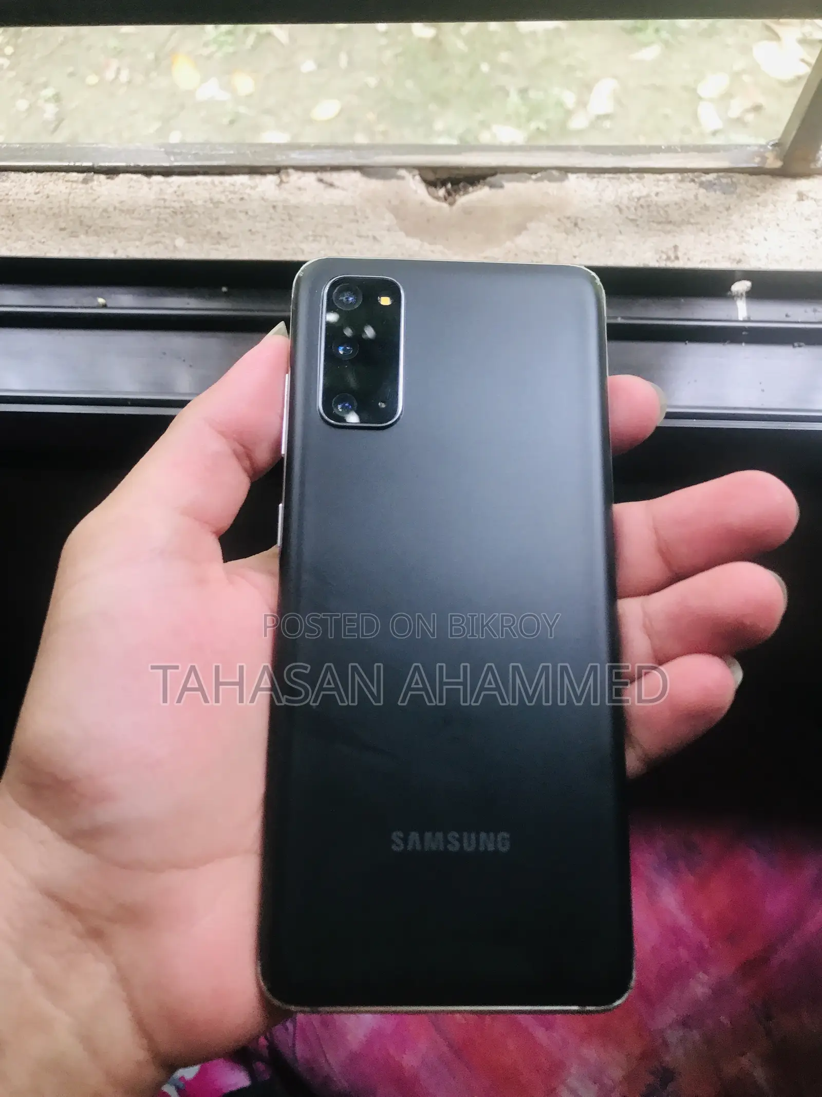 স্যামসাং এসজিএইচ-২১০০ কালো