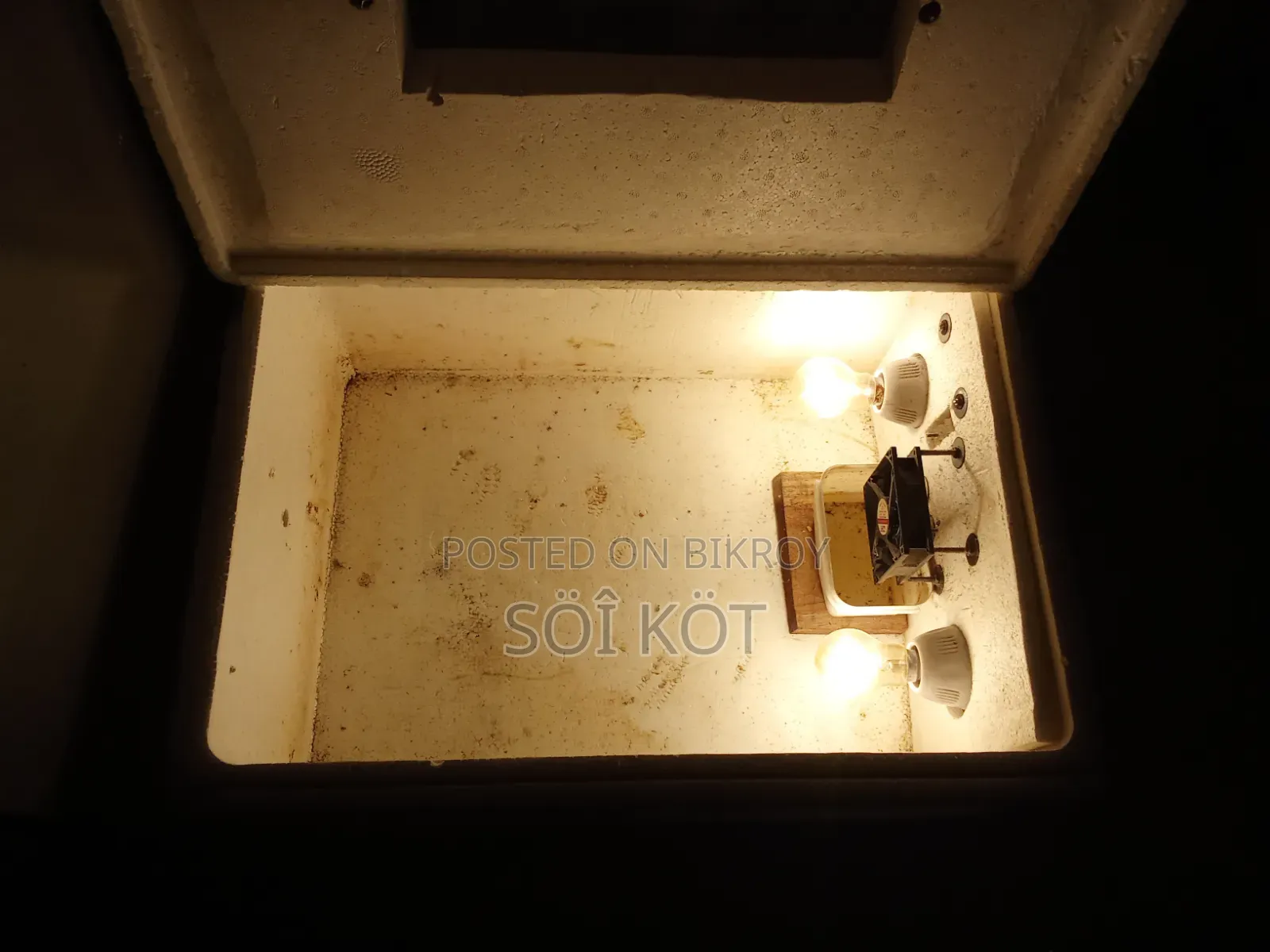 Egg Incubator Machine