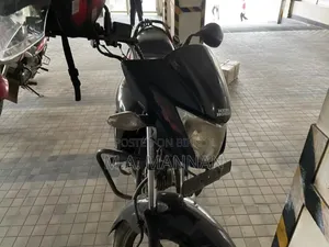 হিরো গ্ল্যামার ২০১২ কালো