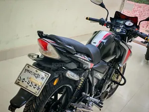 TVS Apache RTR 160 2V 2023 Black