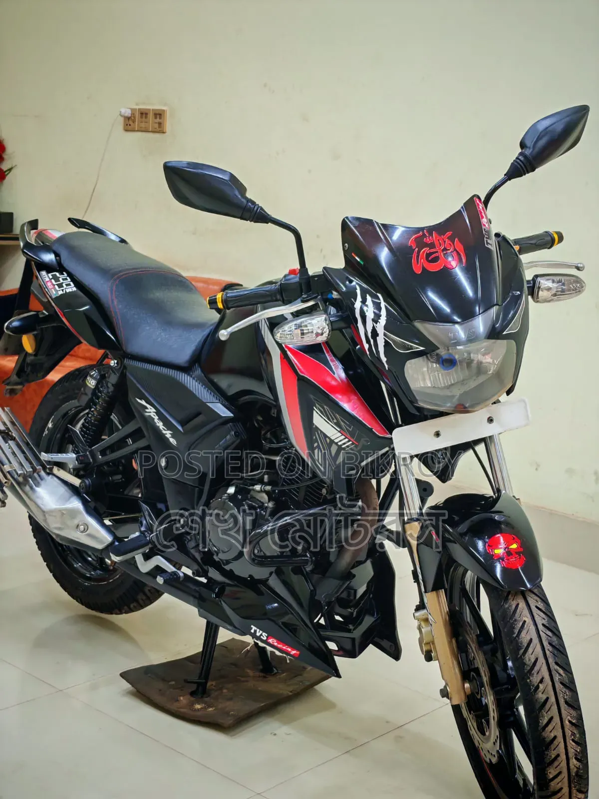 TVS Apache RTR 160 2V 2023 Black