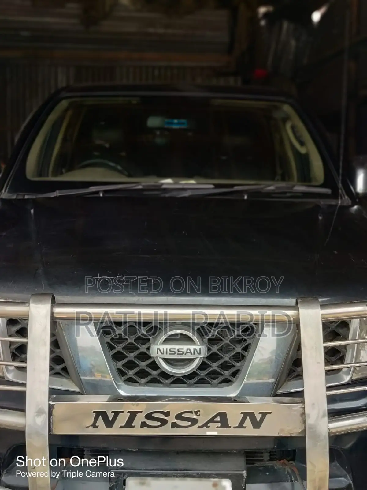 Nissan Navara 2011 Black