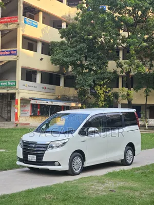 Toyota Noah 2014 Pearl