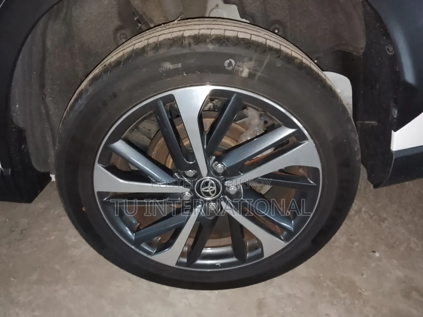 Toyota Corolla Cross 2021 Pearl