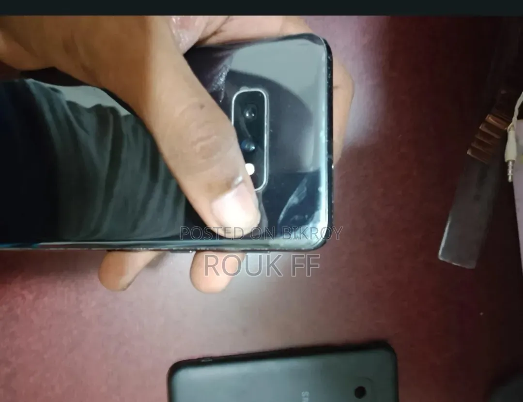 Samsung Galaxy S10e 128 GB Black