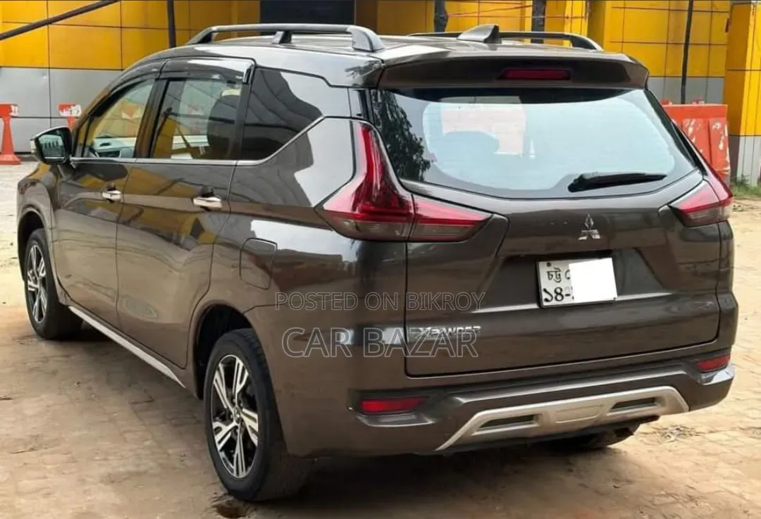 Mitsubishi Xpander 2021 Brown