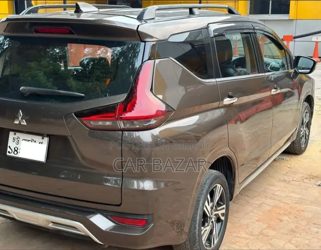 Mitsubishi Xpander 2021 Brown