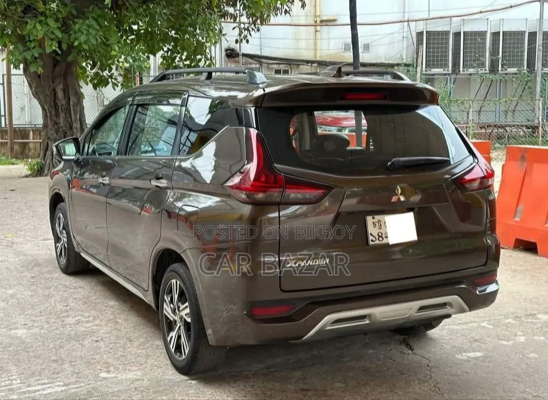 Mitsubishi Xpander 2021 Brown