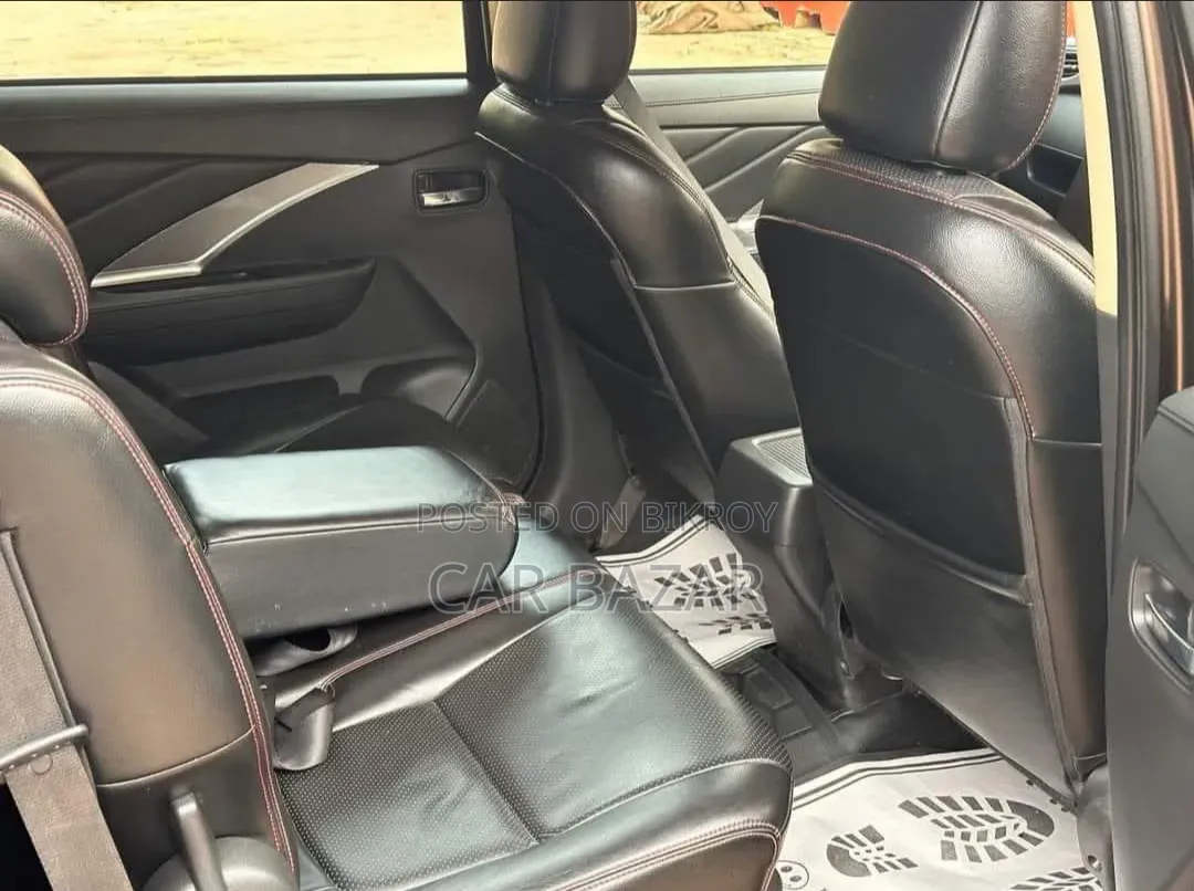 Mitsubishi Xpander 2021 Brown