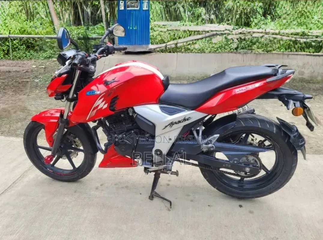 TVS Apache RTR 160 4V 2022 Red