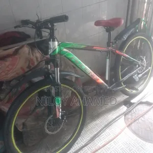 সাইকেলটি ফ্রেশ কন্ডিশন আছে কেউ নিজে খেলে তাড়াতাড়ি জানান