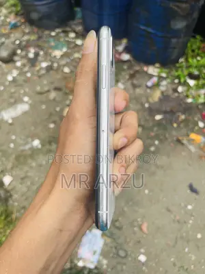 অ্যাপল আইফোন এক্স ৬৪ জিবি সাদা