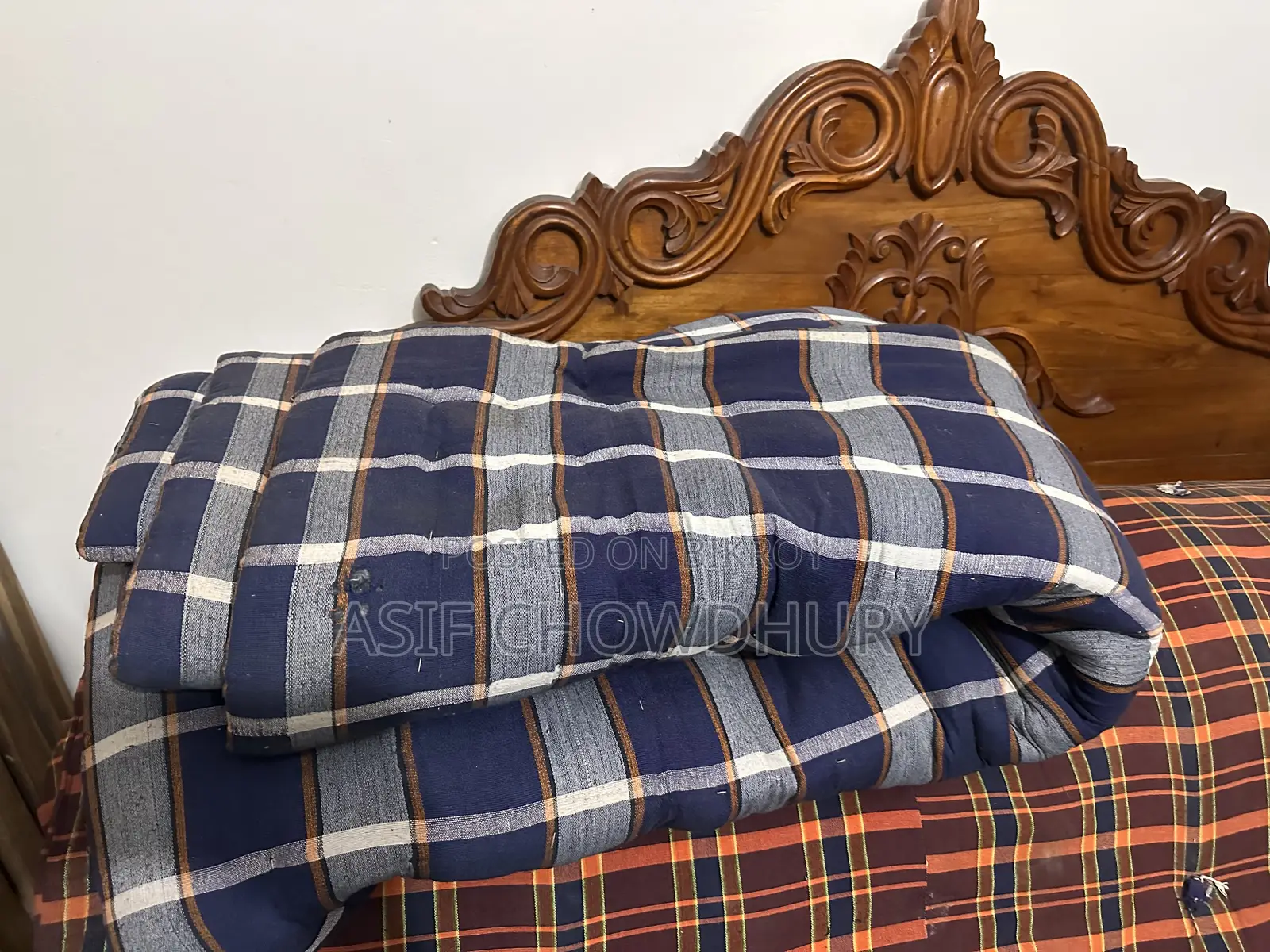 বিক্রয় হবে — কাঁঠাল কাঠের খাট জাজিমসহ
