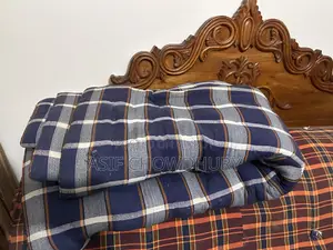 বিক্রয় হবে — কাঁঠাল কাঠের খাট জাজিমসহ