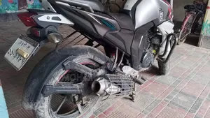 Yamaha FZ 2018 White