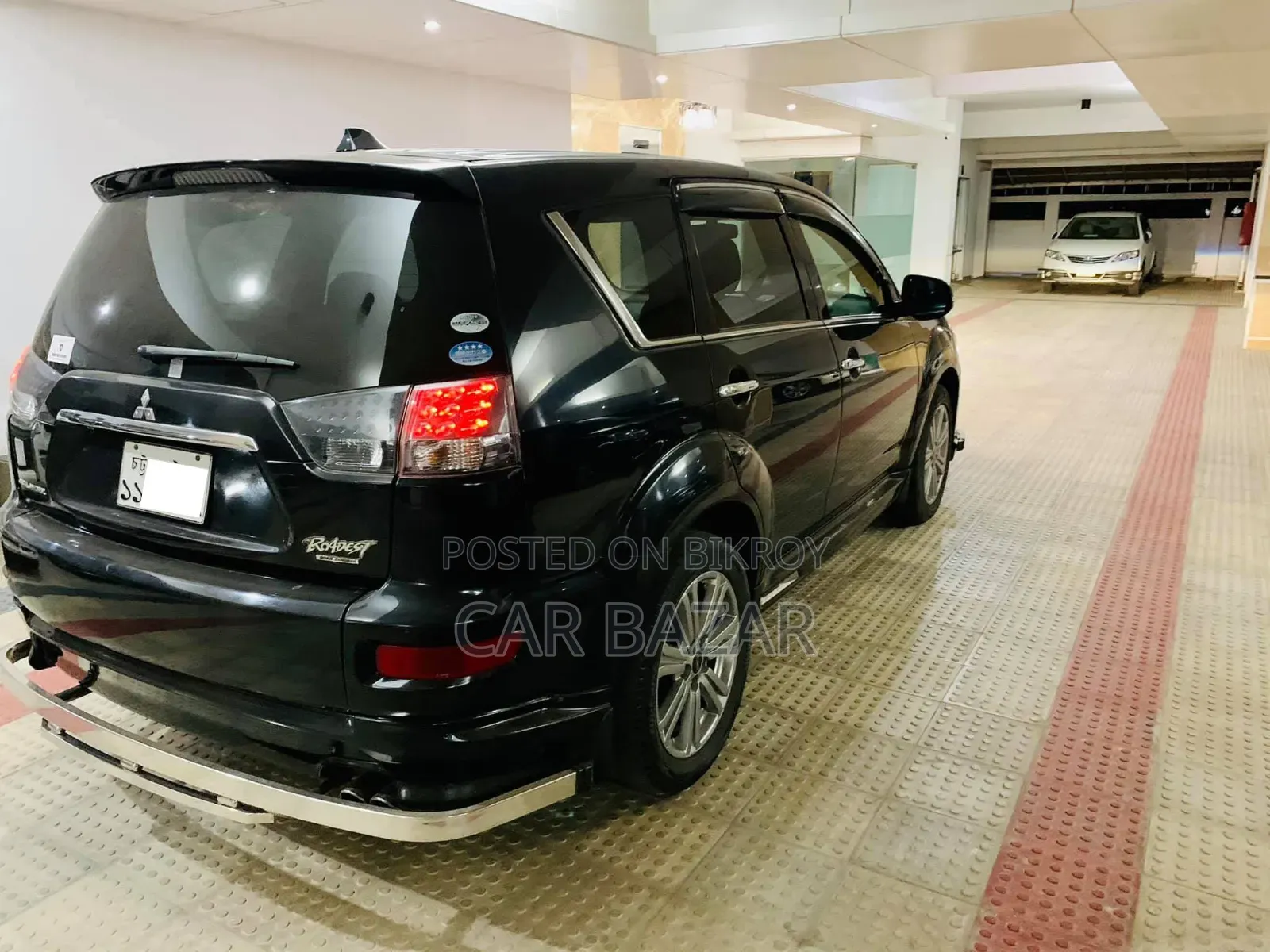 Mitsubishi Outlander 2010 Black