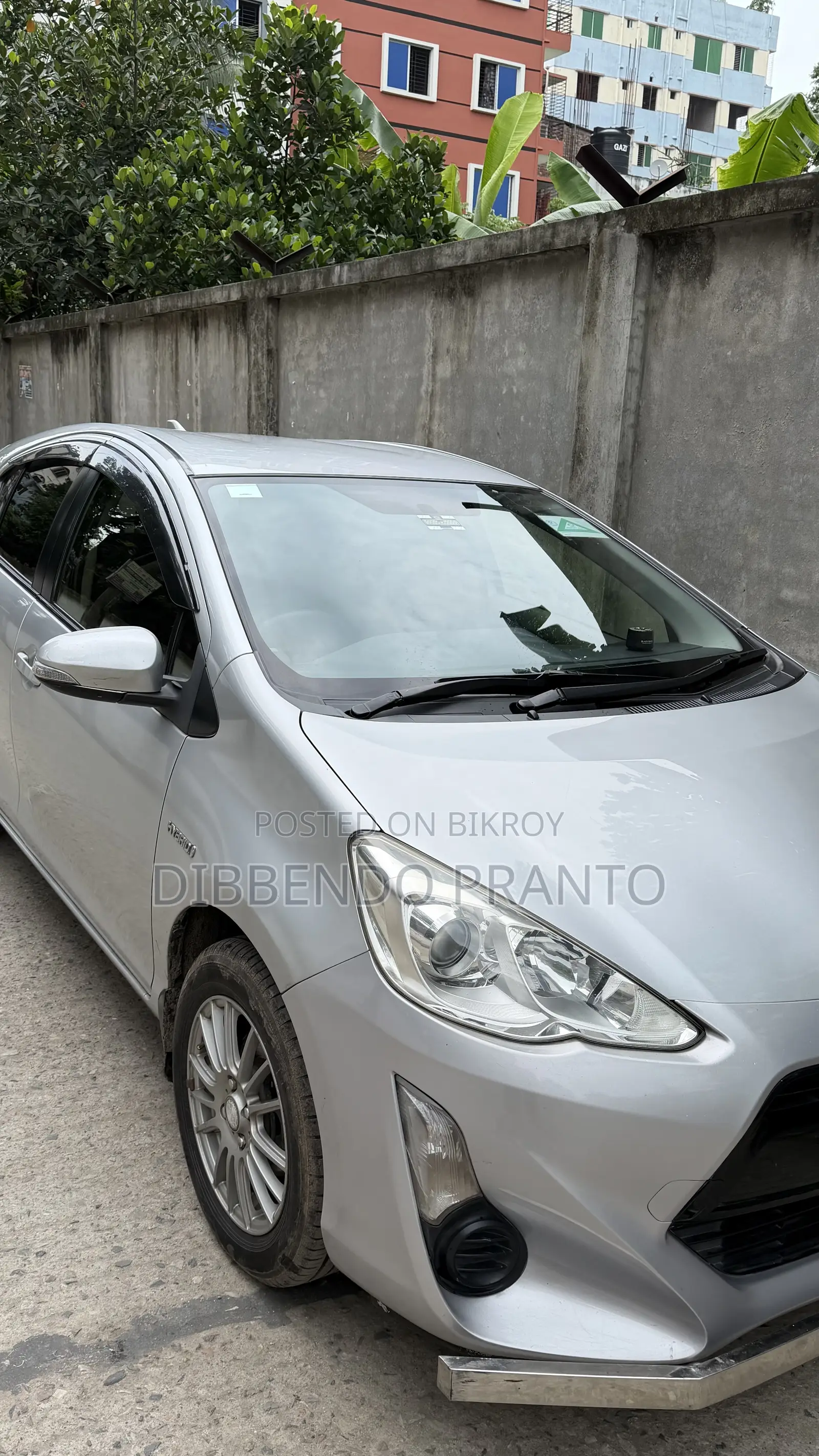 Toyota Aqua 2015 Silver
