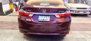 Honda Grace 2015 Maroon