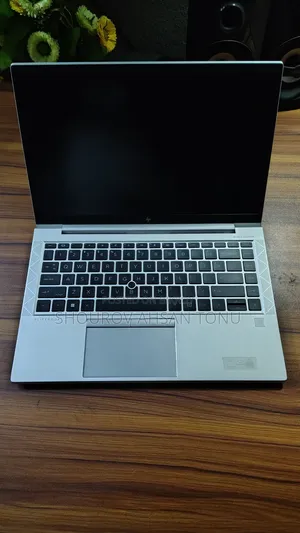 Laptop HP EliteBook 845 G8 16GB AMD Ryzen SSD 512GB