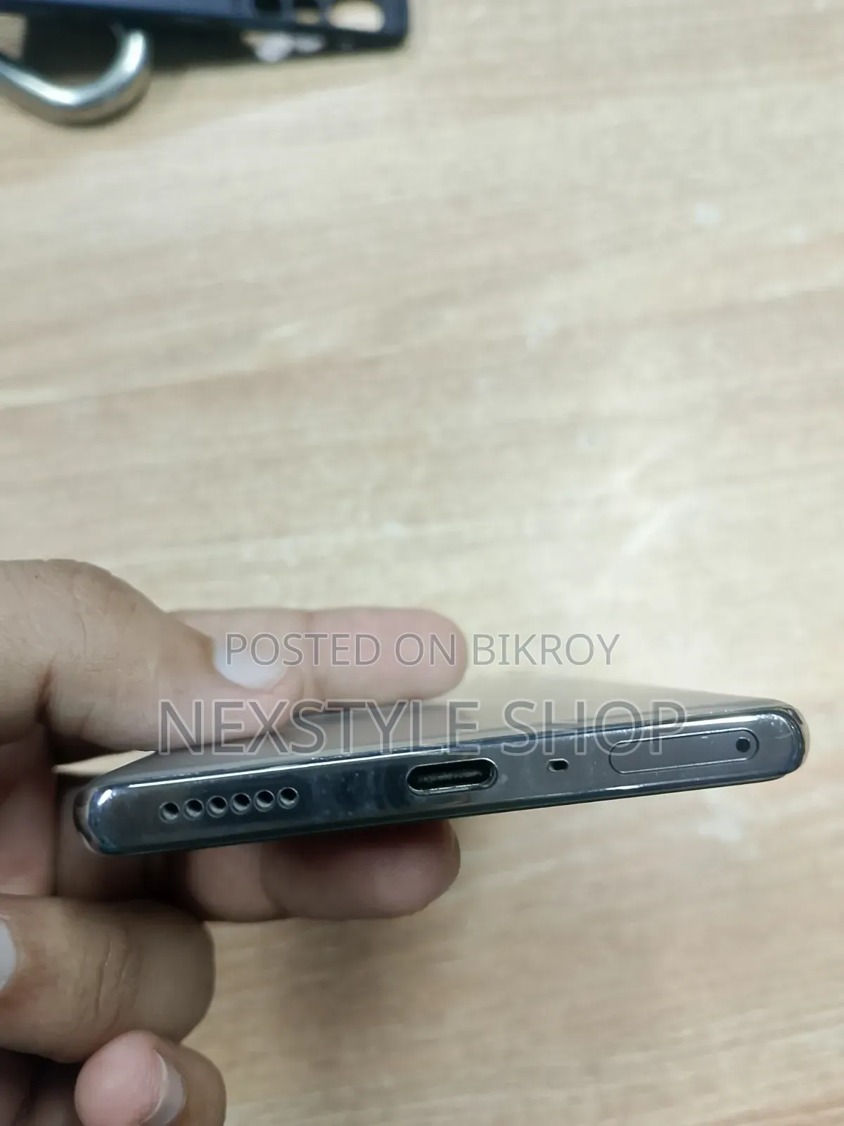 Tecno Pova Curve 256 GB Silver