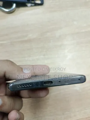 Tecno Pova Curve 256 GB Silver