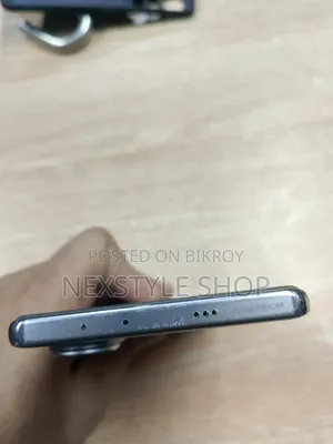 Tecno Pova Curve 256 GB Silver