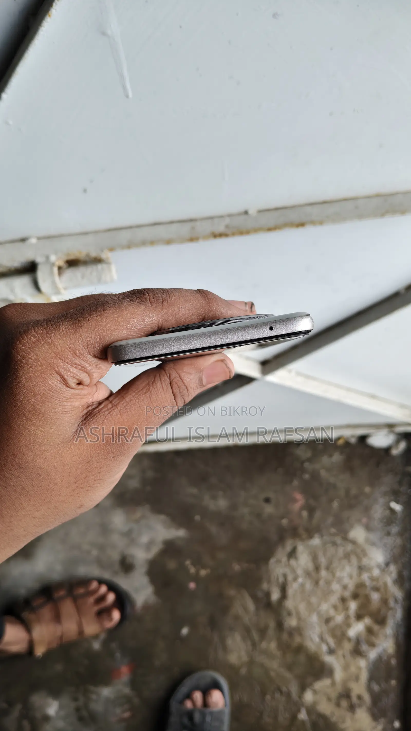 ভিভো টি৪ ১২৮ জিবি