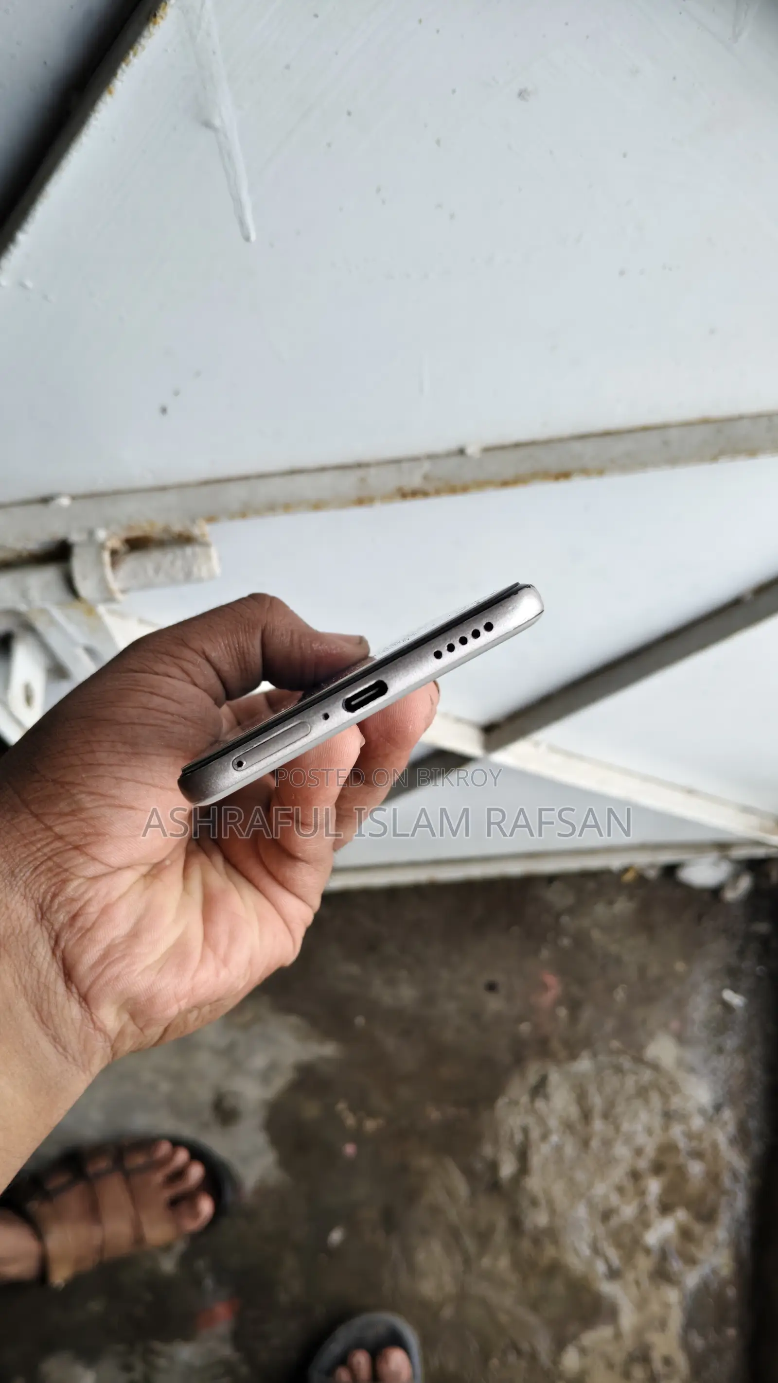 ভিভো টি৪ ১২৮ জিবি