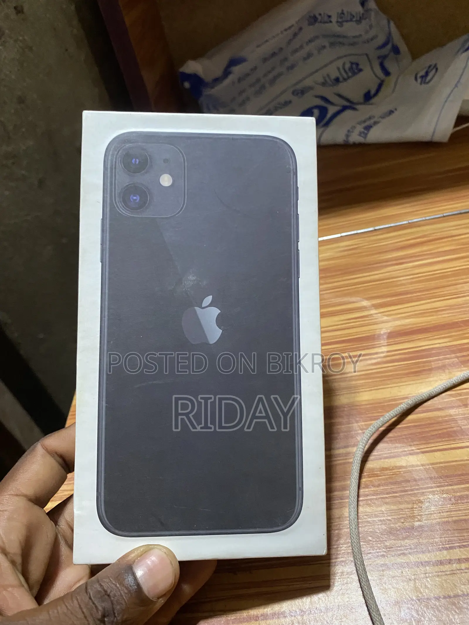অ্যাপল আইফোন ১১ ১২৮ জিবি ব্ল্যাক