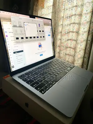 Laptop Apple MacBook Air 256GB Apple M4 SSD 256GB