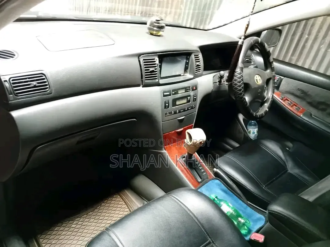 Toyota Corolla 2002 Silver