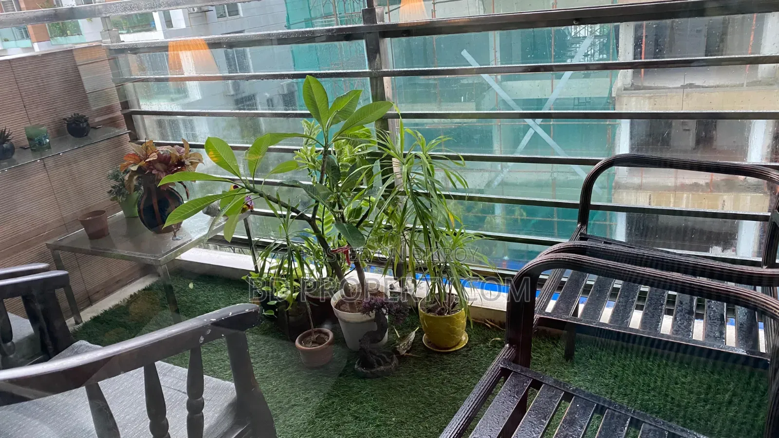 Furnished 3-bedroom Apartment in Navana, Banani for rent