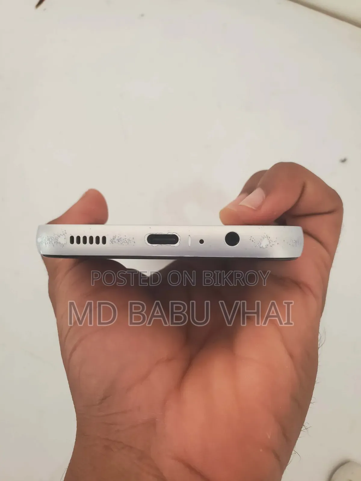 Samsung A10 32 GB White