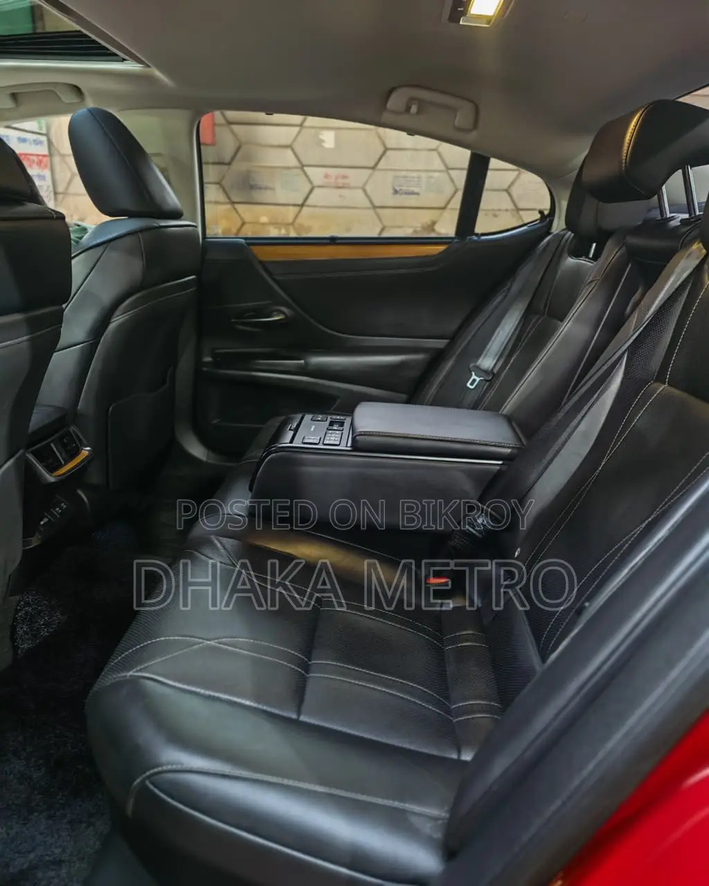 New Lexus ES 2019 Red