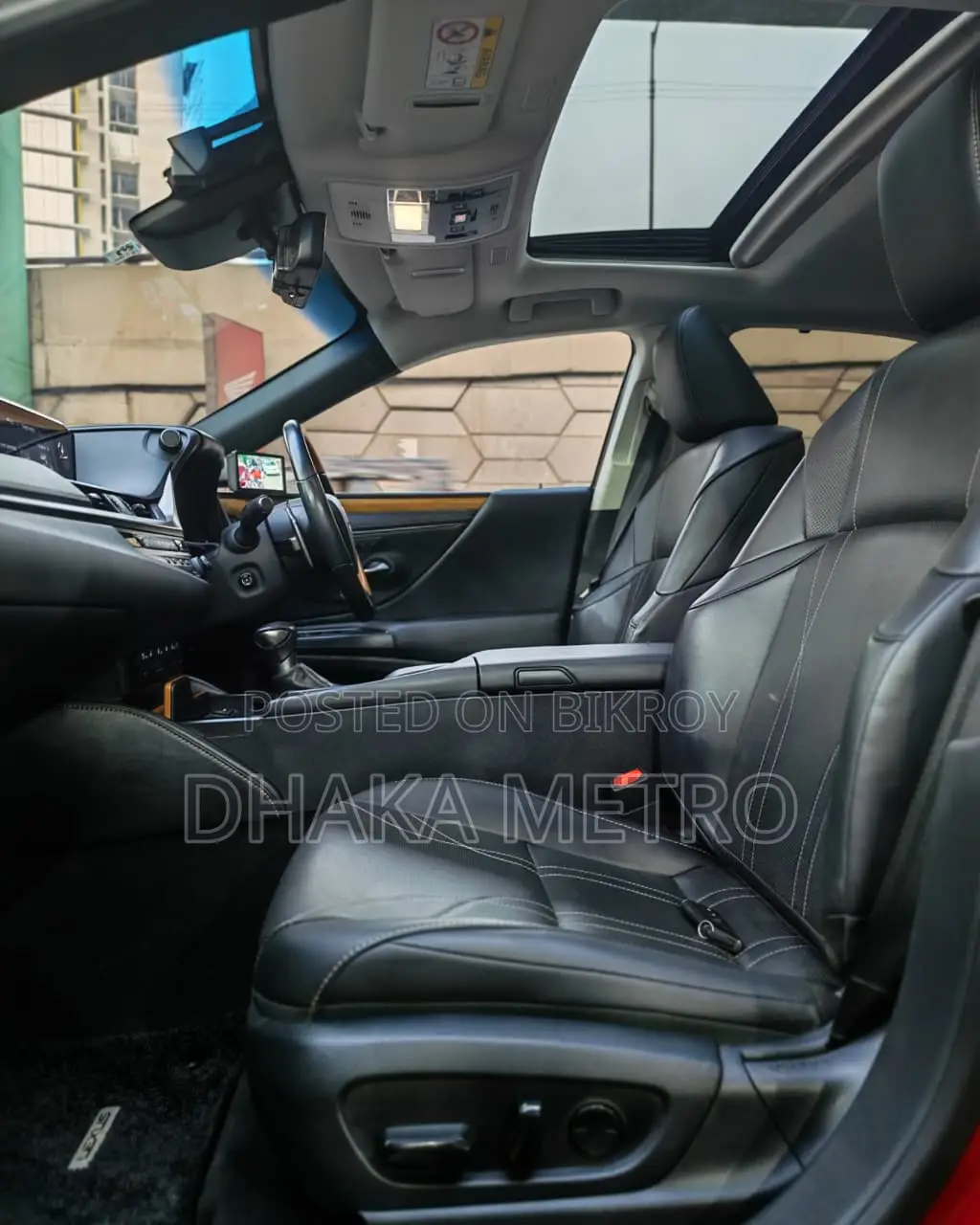 New Lexus ES 2019 Red