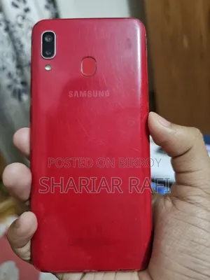 Samsung Galaxy A20 32 GB Red